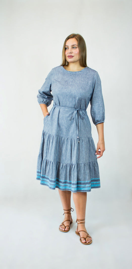 Dress with woven trim