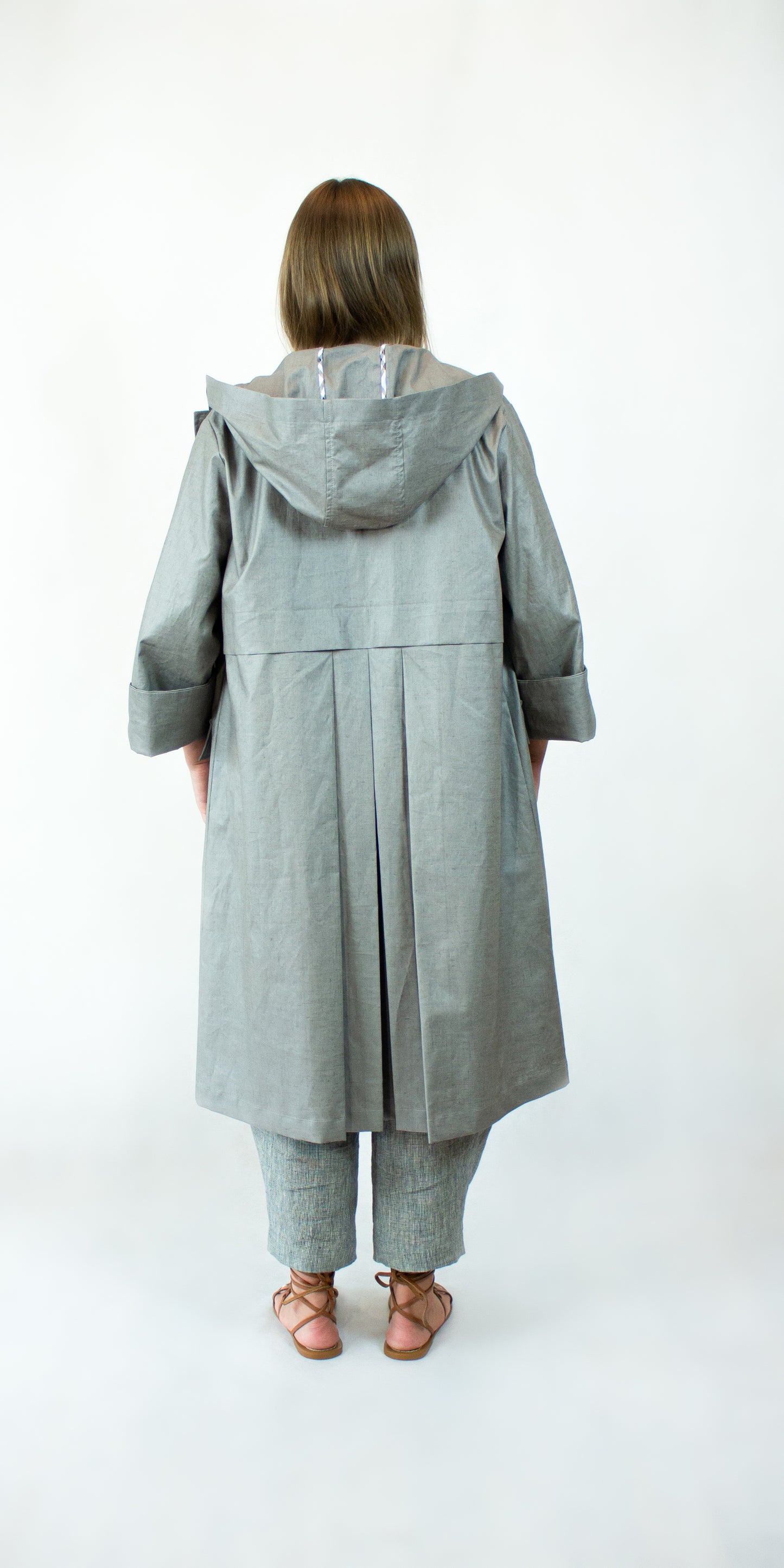 Impregnated linen raincoat