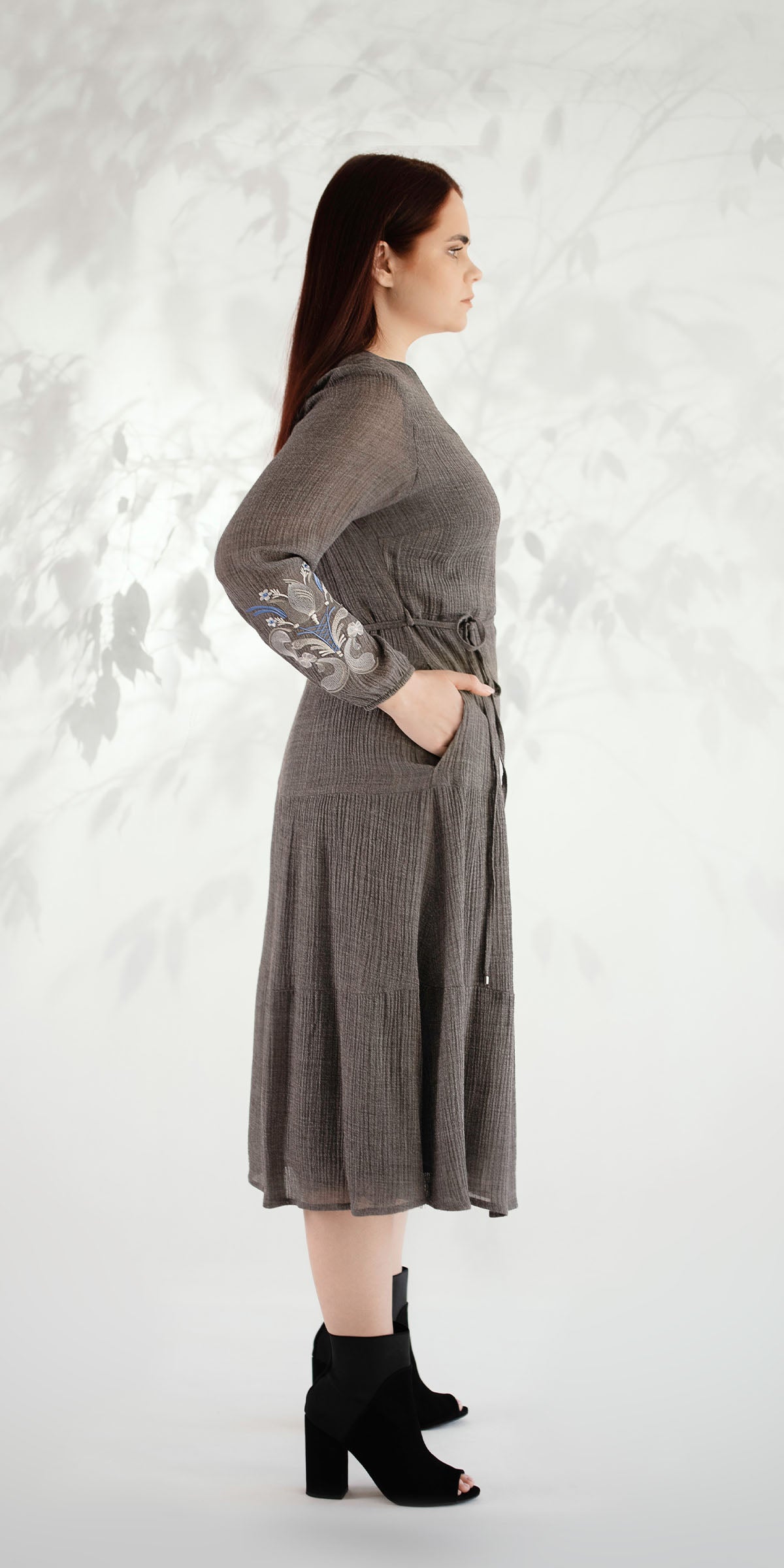 Wool dress with embroidered sleeves