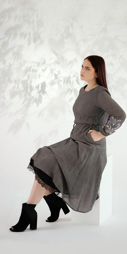 Wool dress with embroidered sleeves