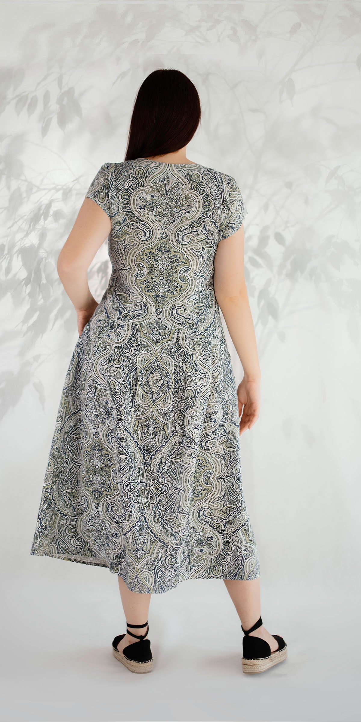 Linen dress with oriental pattern